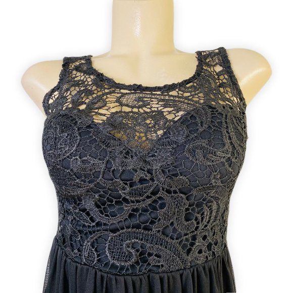 Black Embroidered Tulle Lace Dress - Picture 7 of 10